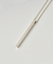Load image into Gallery viewer, NECKLACE - FLAT