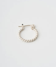 画像をギャラリービューアに読み込む, PIERCE - TWIST - SILVER
