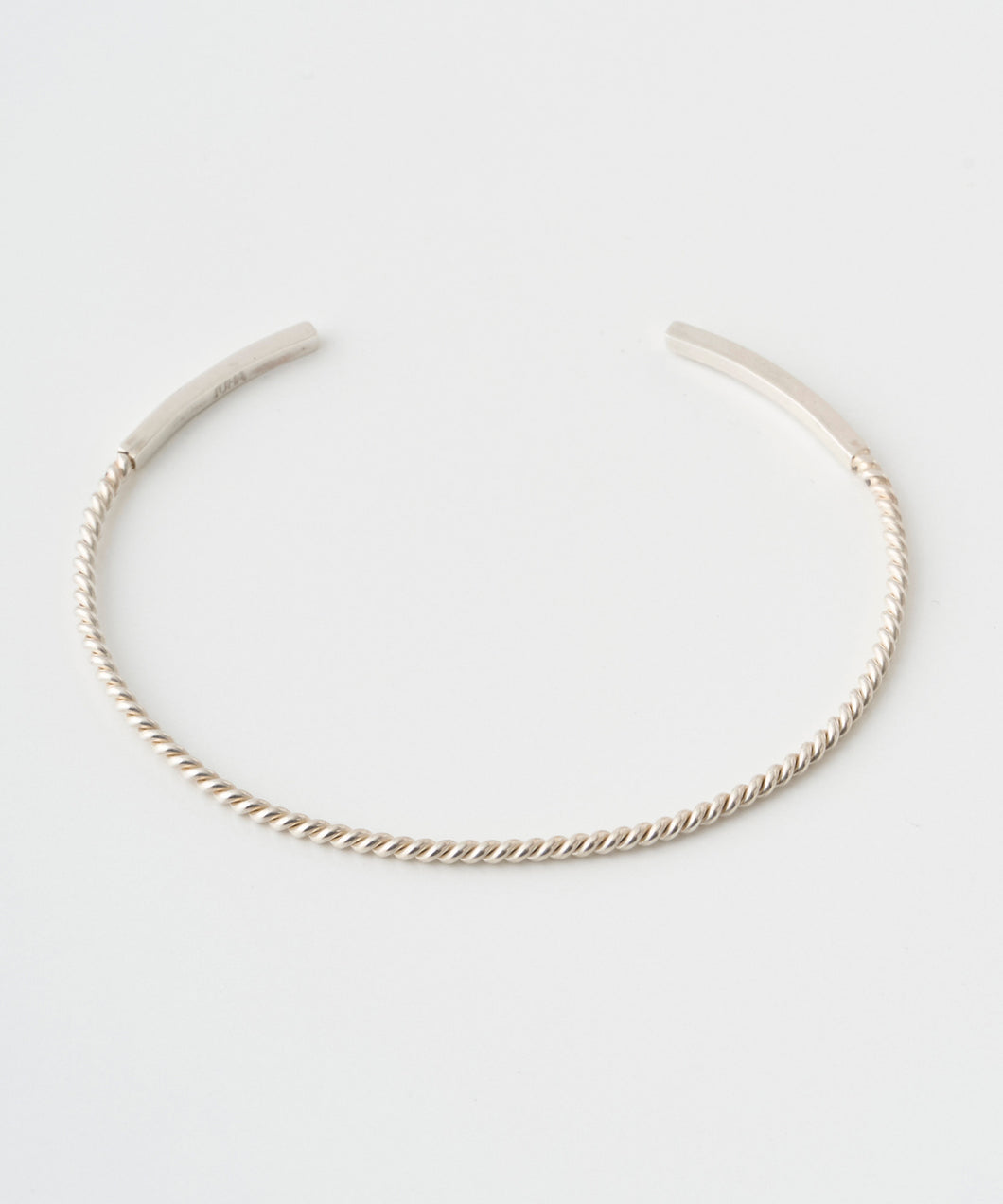 BANGLE - TWIST - SILVER