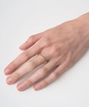 Load image into Gallery viewer, RING - STUDS - GOLD
