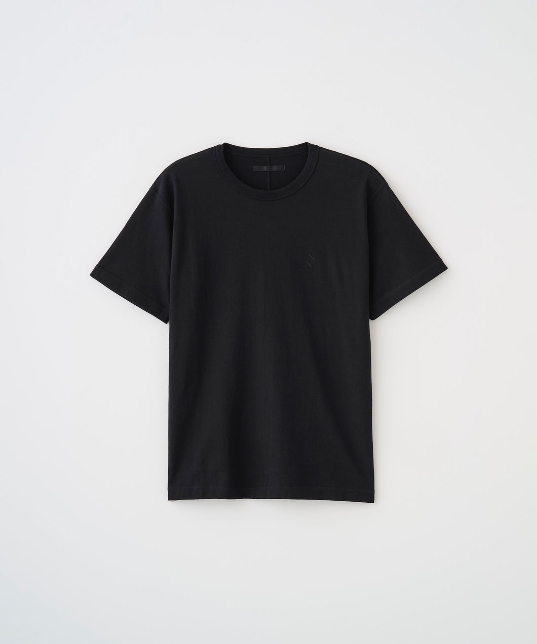 SIGNATURE TEE