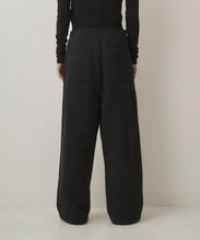 画像をギャラリービューアに読み込む, BRUSHED WIDE SWEAT PANTS
