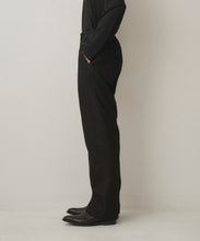 画像をギャラリービューアに読み込む, BONDED LACE TAPERED PANTS
