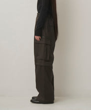 画像をギャラリービューアに読み込む, LINED CARGO PANTS
