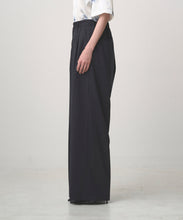 画像をギャラリービューアに読み込む, 2TUCK WIDE PINSTRIPE PANTS
