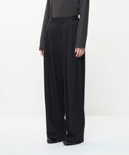 Load image into Gallery viewer, 2TUCK WIDE EASY PANTS
