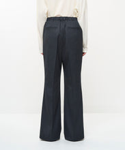 Load image into Gallery viewer, FLUID FLARE PANTS
