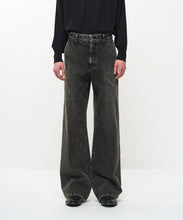 画像をギャラリービューアに読み込む, FORMED WIDE DENIM（FADED WASH）

