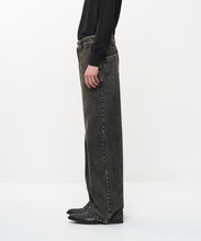 画像をギャラリービューアに読み込む, FORMED WIDE DENIM（FADED WASH）
