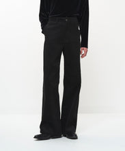 画像をギャラリービューアに読み込む, FORMED WIDE CORDUROY PANTS
