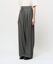 Load image into Gallery viewer, 2TUCK WIDE PATTERNED PANTS
