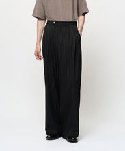 Load image into Gallery viewer, 2TUCK WIDE PATTERNED PANTS
