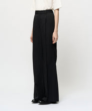 画像をギャラリービューアに読み込む, FLUID FLARE PANTS
