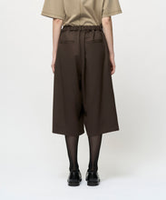Load image into Gallery viewer, WOOL TWILL WIDE SHORTS
