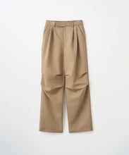 画像をギャラリービューアに読み込む, DIMENSIONAL KNEE TUCK PANTS
