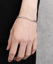 画像をギャラリービューアに読み込む, BANGLE - CROSS - SILVER
