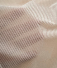 Load image into Gallery viewer, SECOND SKIN HALF LEGGINGS
