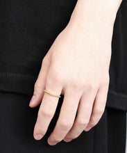 Load image into Gallery viewer, RING - STUDS - GOLD
